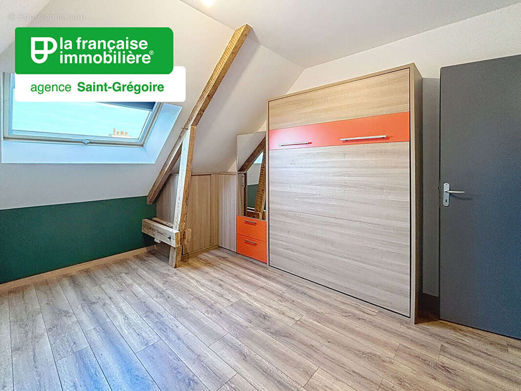 Maison à MONTGERMONT