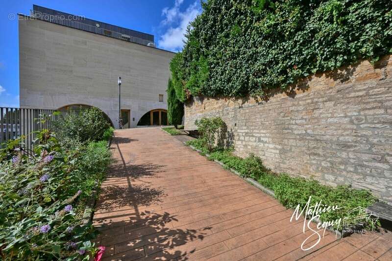 Appartement à CALUIRE-ET-CUIRE