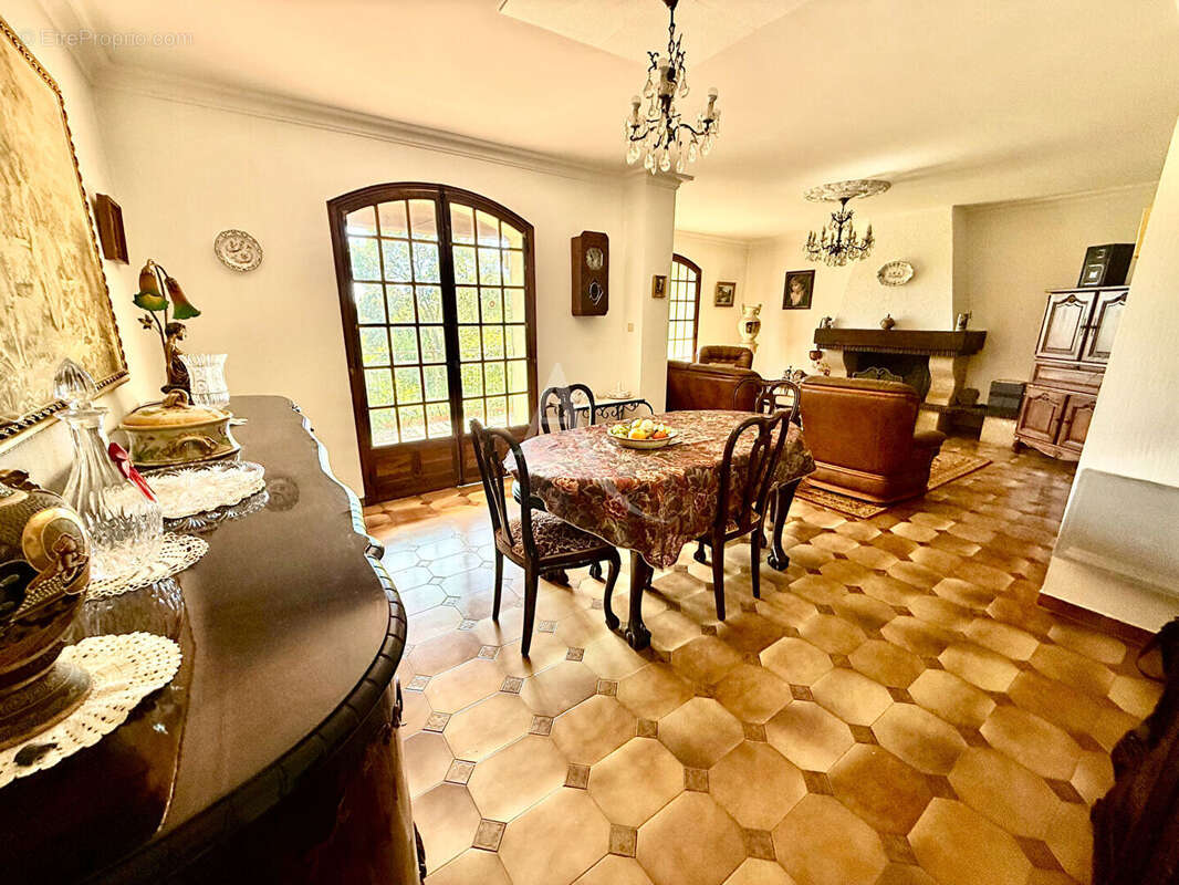 Maison à SALON-DE-PROVENCE