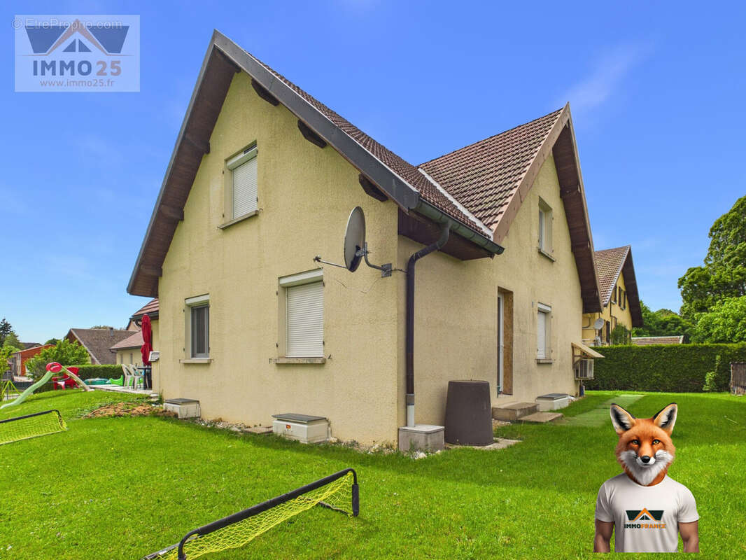 Maison à LEVIER