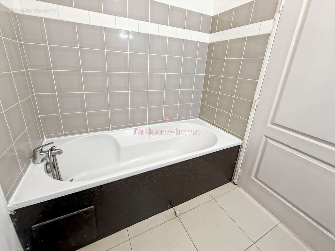 Appartement à SAINT-DENIS