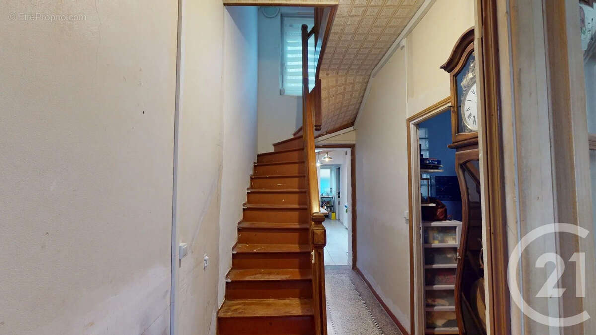 Maison à SAINT-QUENTIN