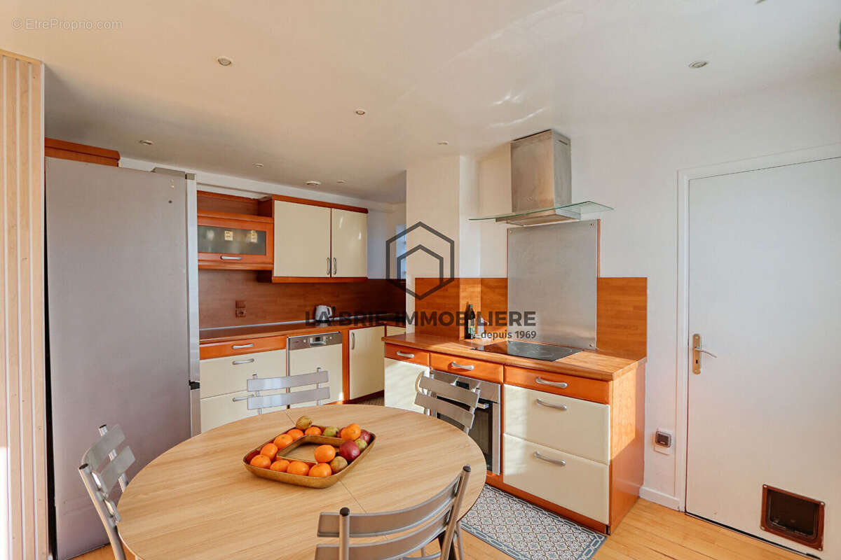 Maison à VILLECRESNES