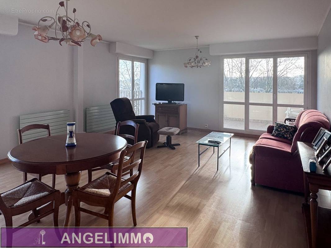 Appartement à LE PLESSIS-BOUCHARD