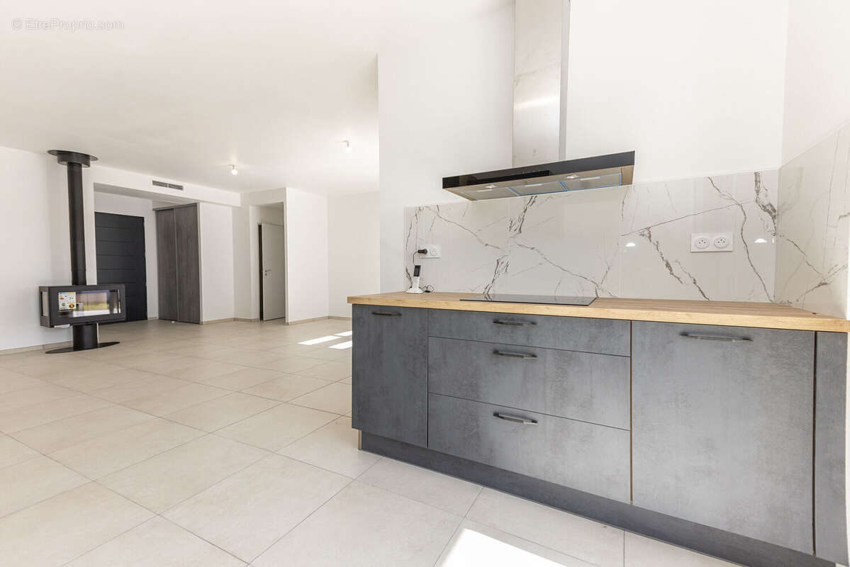 Photo 3 - Maison à MAZEROLLES