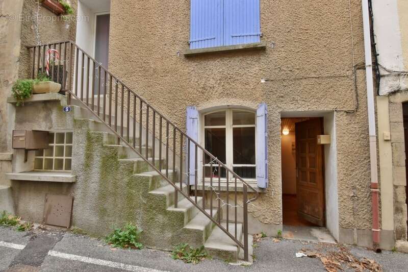 Appartement à LES MEES