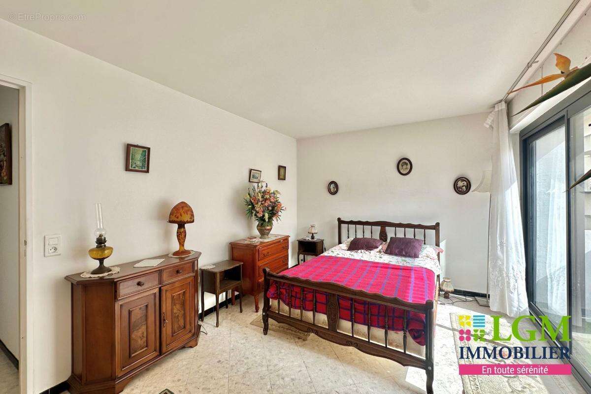 NÎMES - Spacieux appartement Jean Jaurès - photo 7