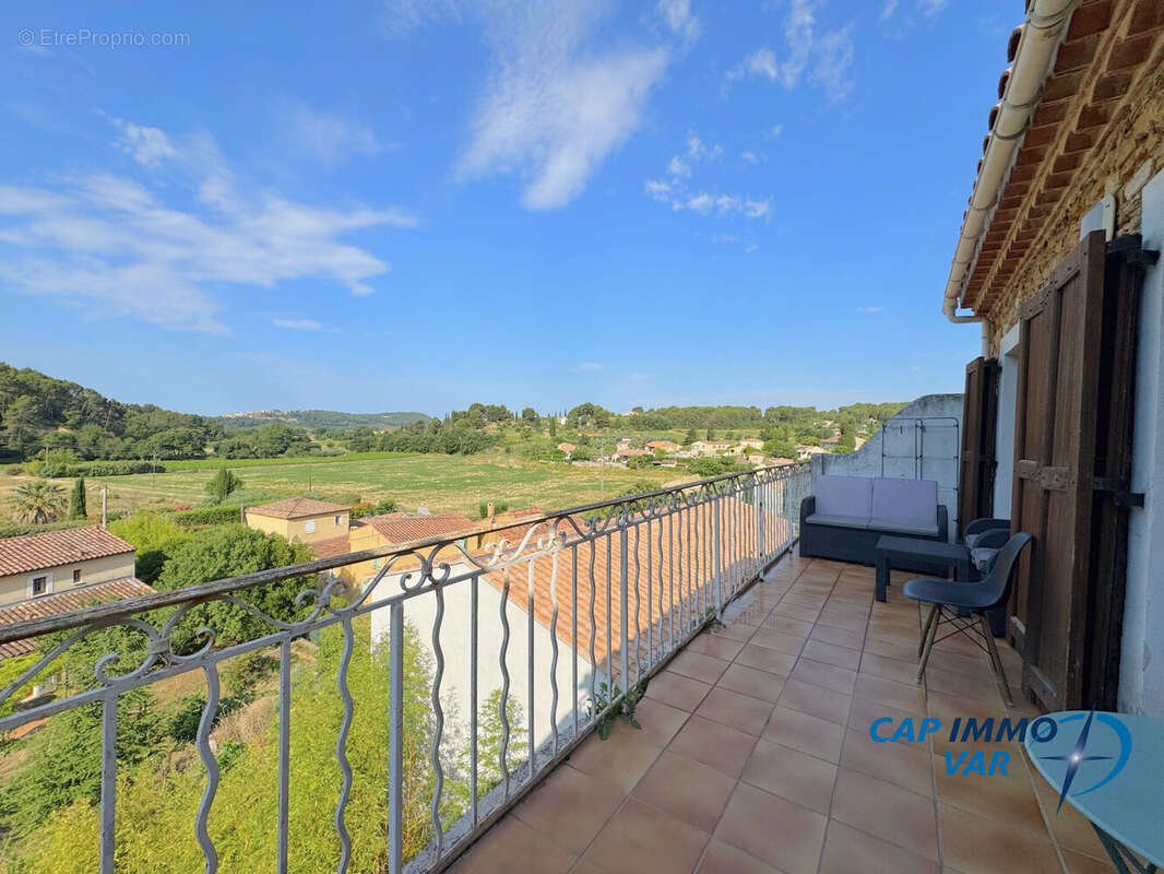 Maison à LE CASTELLET