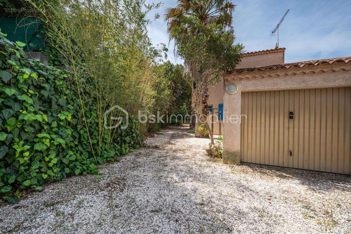 Maison à HYERES