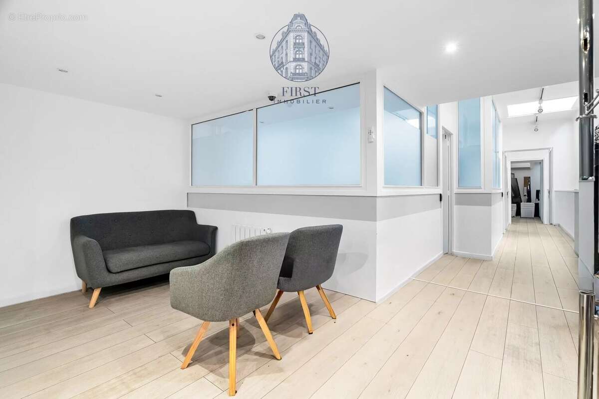 Commerce à PARIS-16E