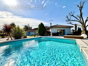 Maison à BLANQUEFORT