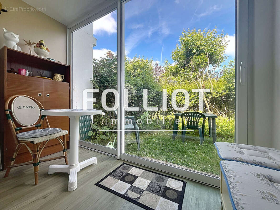 Appartement à LUC-SUR-MER