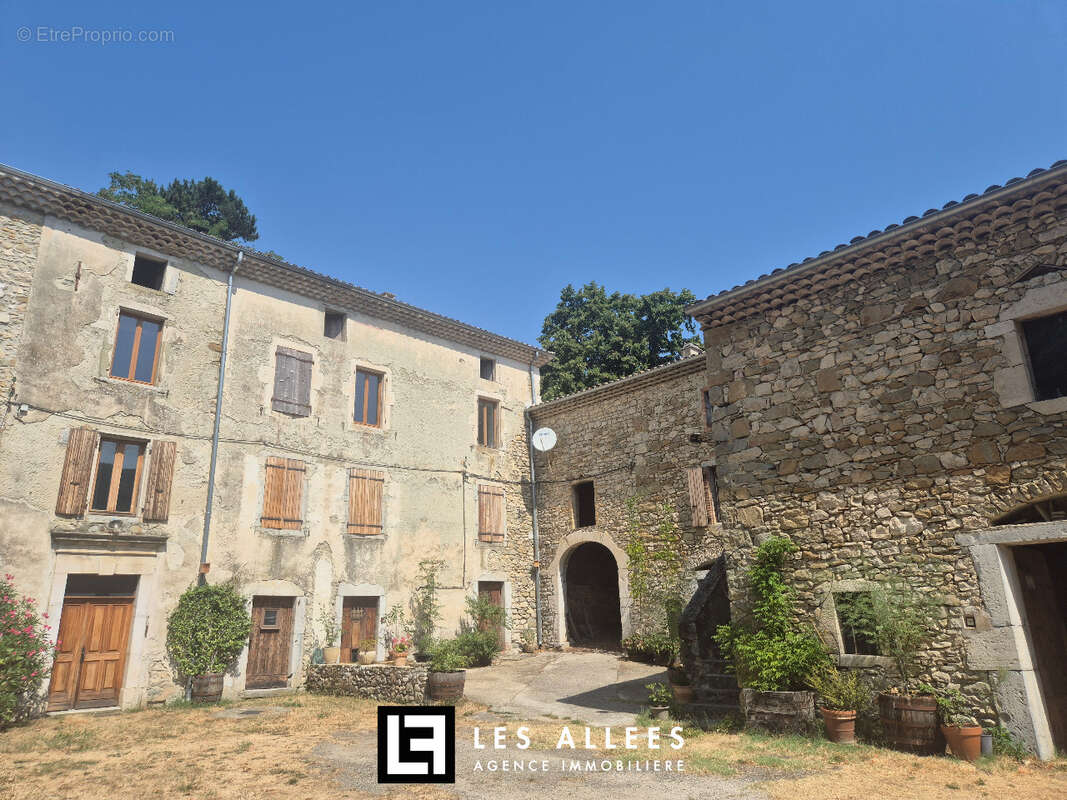 Maison 108 m² à Felines-Sur-Rimandoule  - photo 4