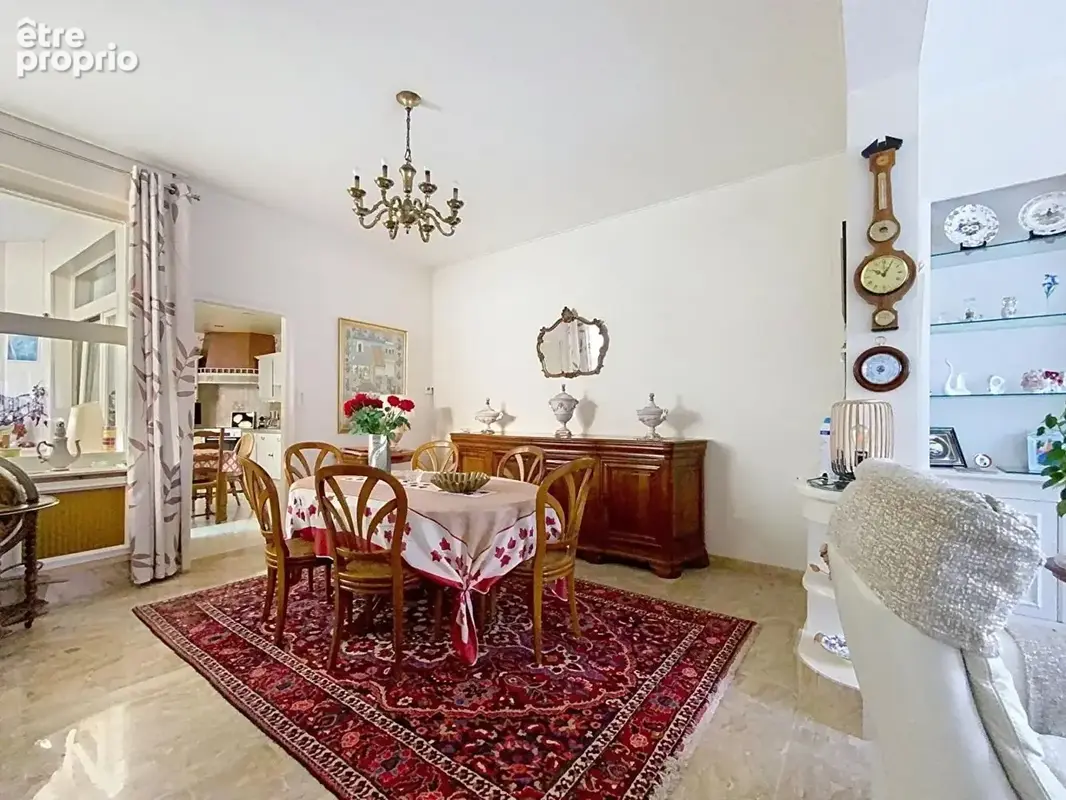 Large maison ancienne avec hangar de 240m² - photo 2