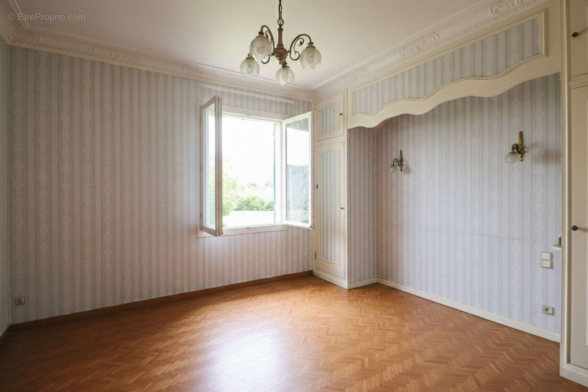 Maison 194 m² à Boujan-Sur-Libron  - photo 9