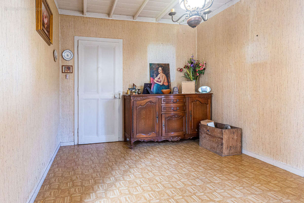 Agence immobiliere laforet - co-exclusivite - "pâquerette" - annecy / cran-gevrier - maison 65,63m² - sous-sol complet avec 3 ca - photo 3