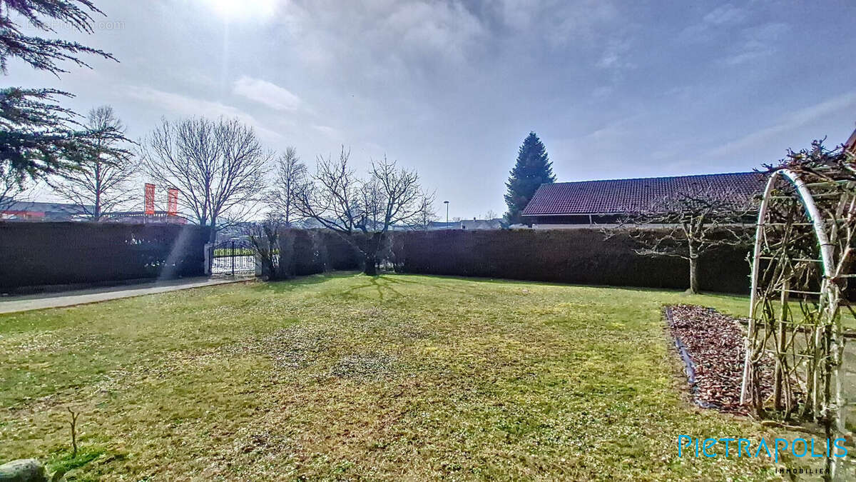 Maison 162 m² à Ornex  - photo 4