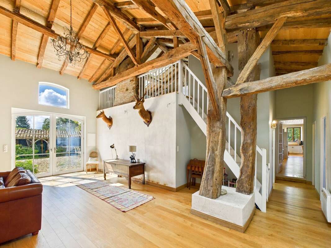 Maison à MONTPON-MENESTEROL