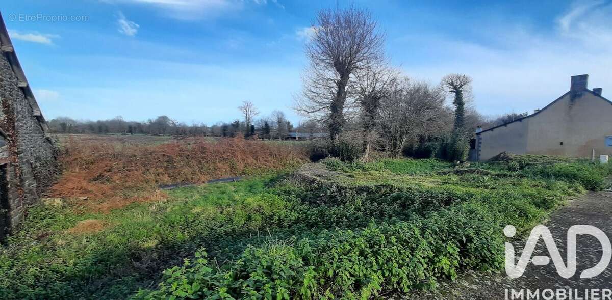 Photo 2 - Terrain à COMBOURG