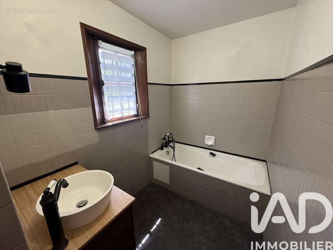 Maison 106 m² à Lachelle  - photo 7