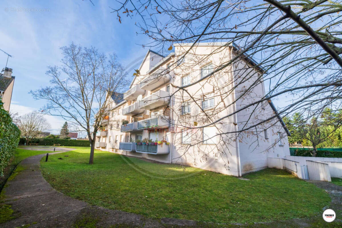 Appartement à LES MUREAUX