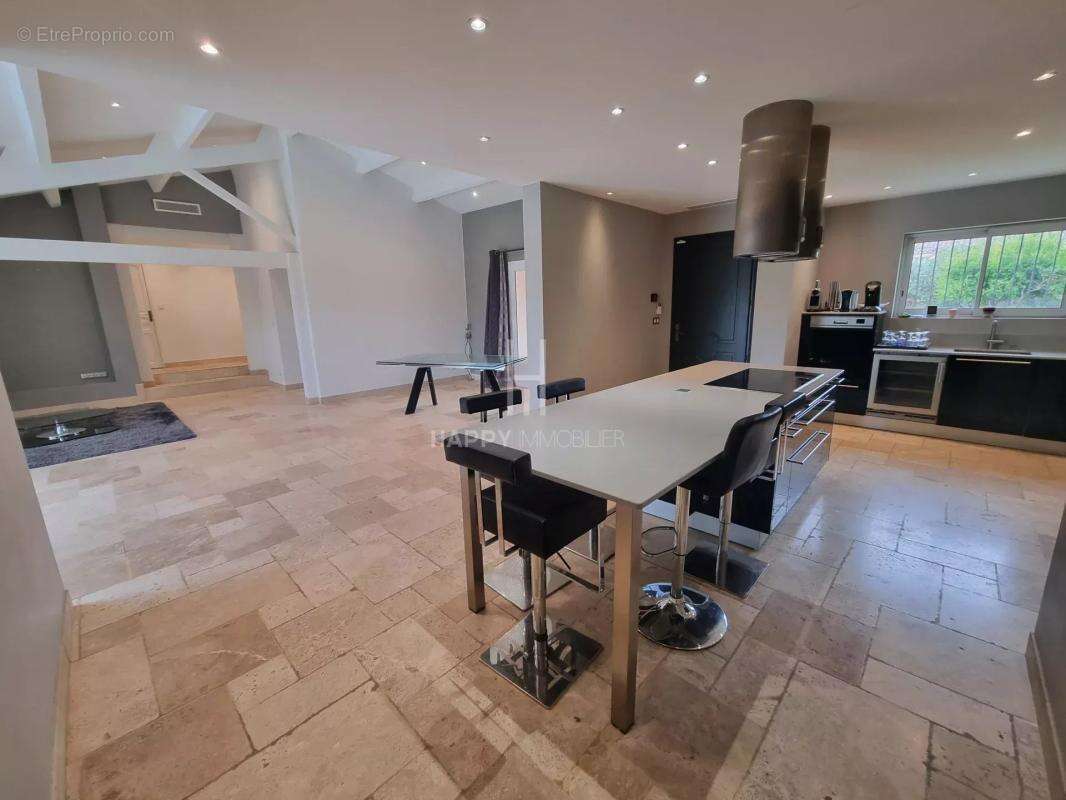 Maison sur 1300m2 de terrain au calme - photo 5