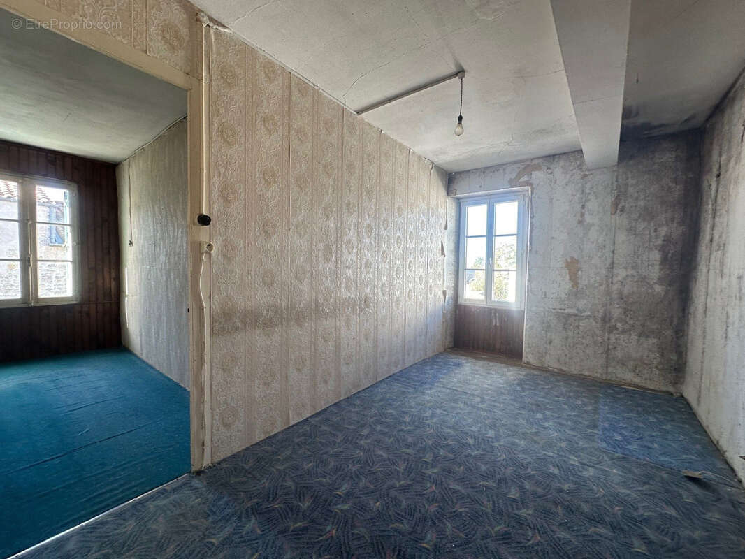 Maison à L'ILE-D'ELLE