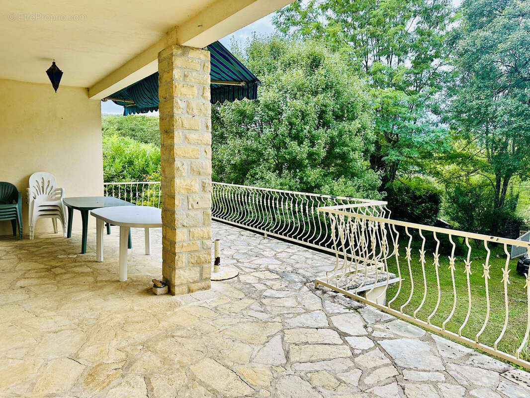 Maison à TOUR-DE-FAURE