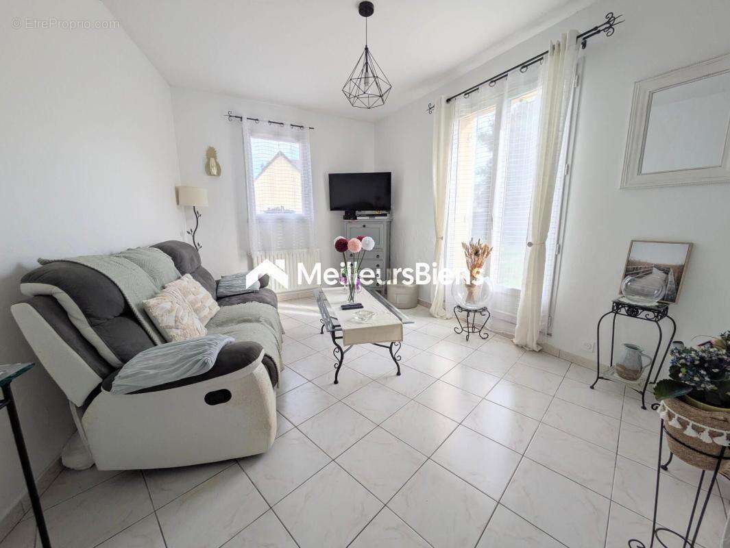 Maison à LE POULIGUEN