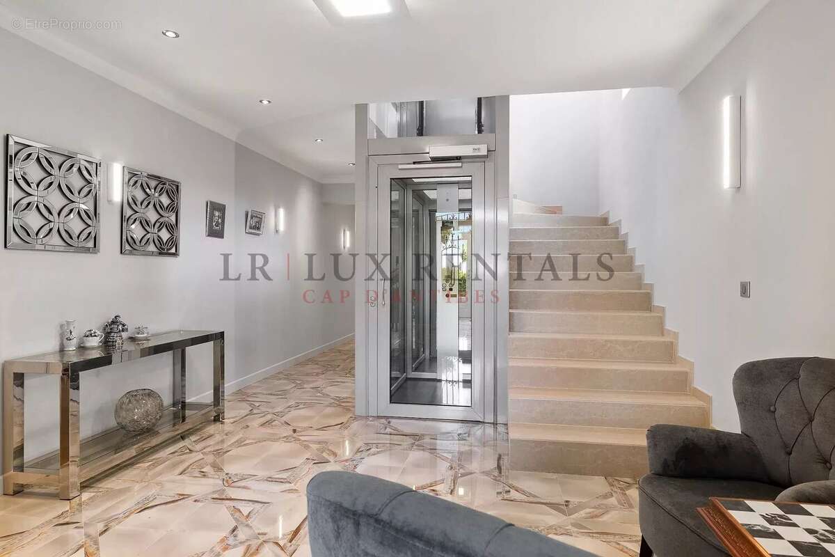 Maison à ANTIBES