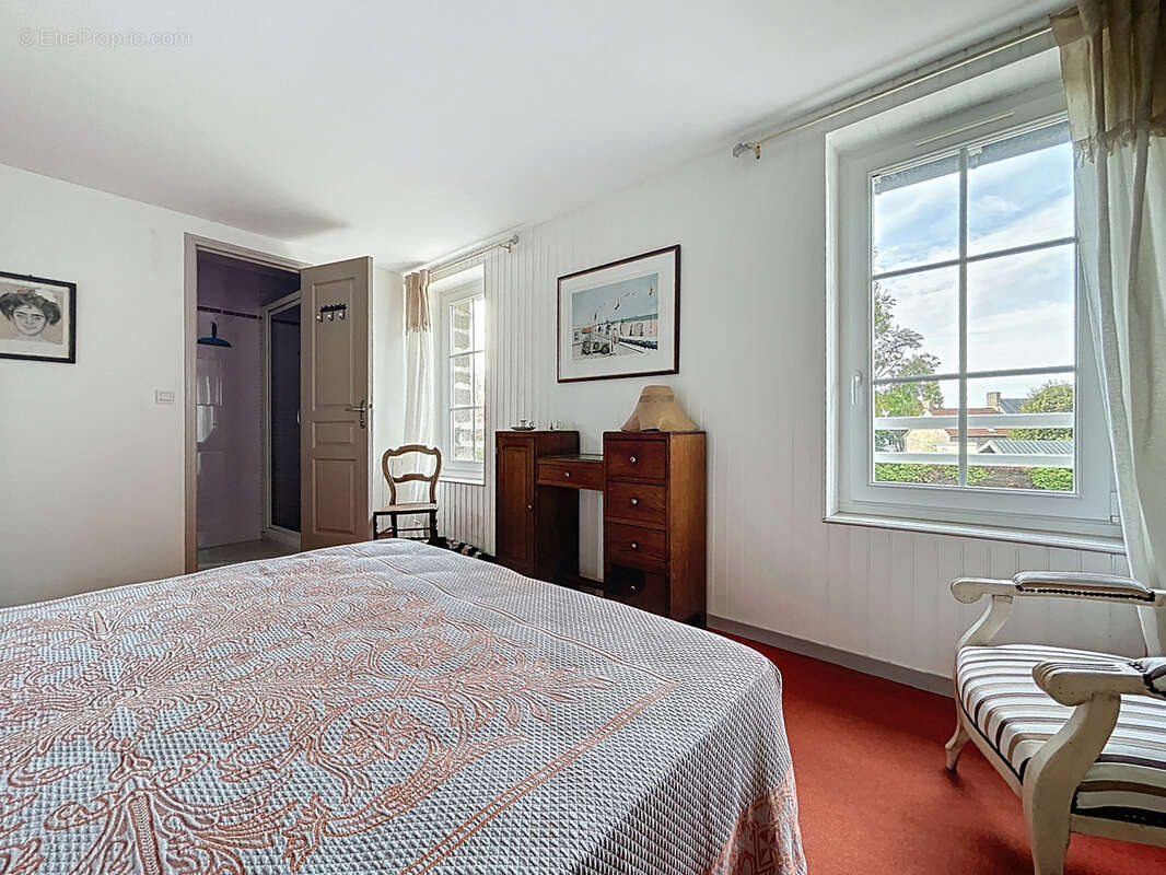 Maison à GOUVILLE-SUR-MER