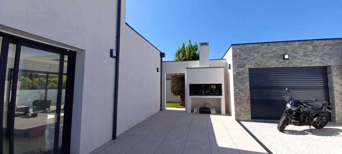 Maison à ARTIGUES-PRES-BORDEAUX