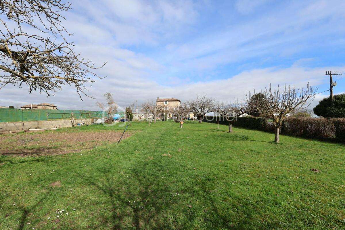 Maison à CRECHES-SUR-SAONE