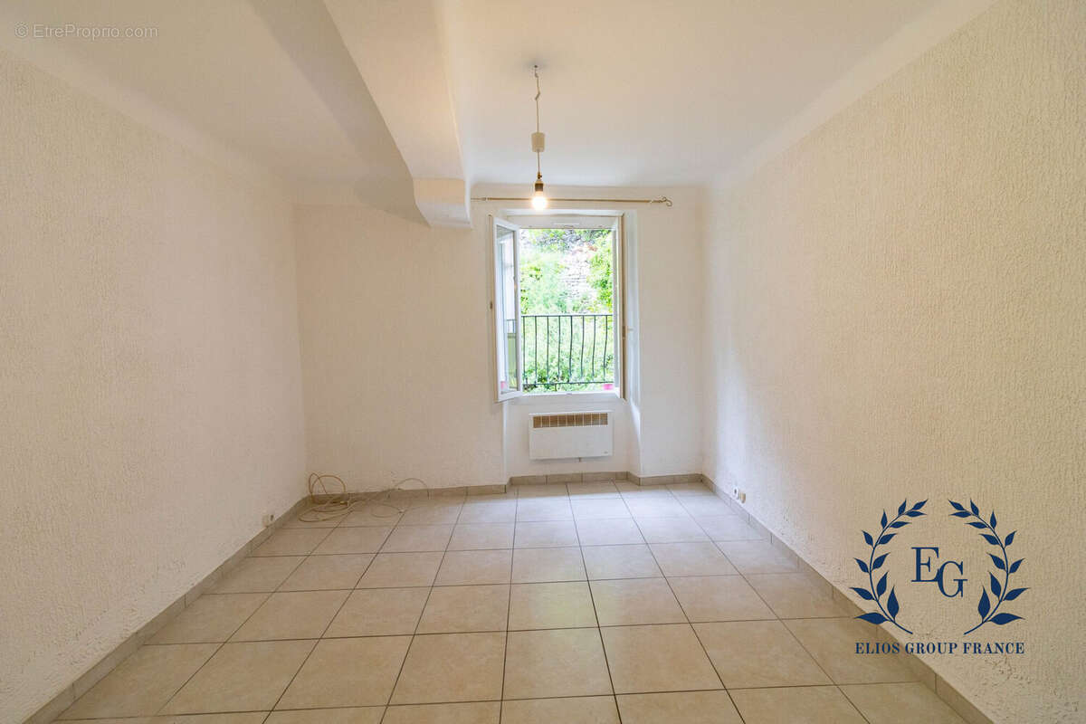 Appartement 39 m² à Barjols  - photo 4