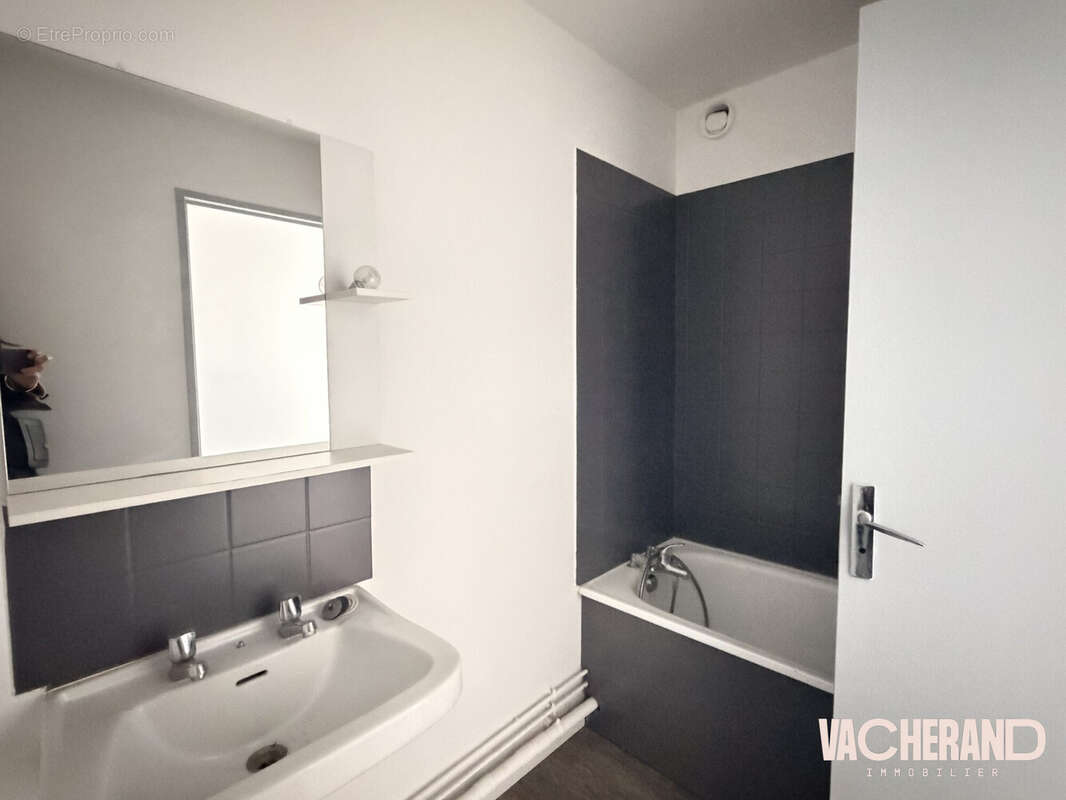 Appartement à LA MADELEINE