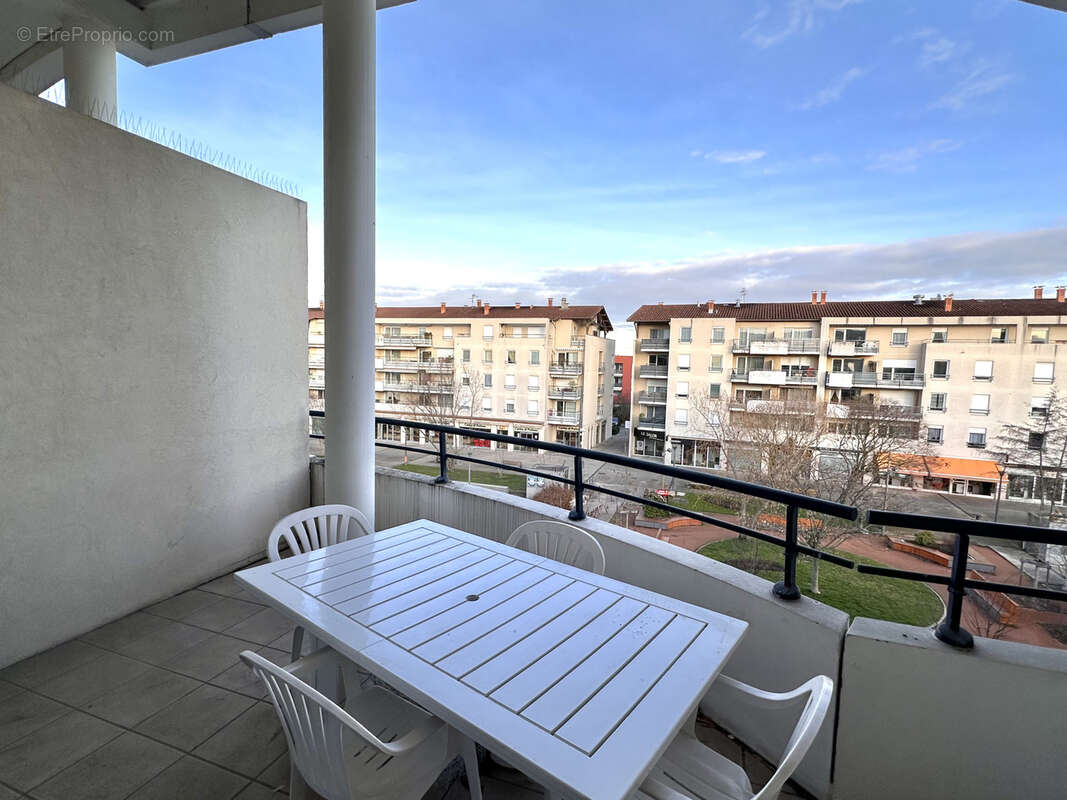 Appartement à CRAPONNE