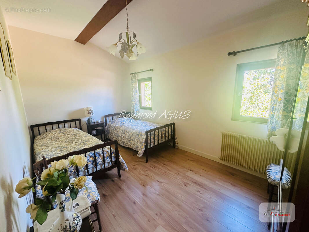 Élégante maison familiale de 7 chambres avec annexe indépendante, située dans un cadre rural paisible - photo 30