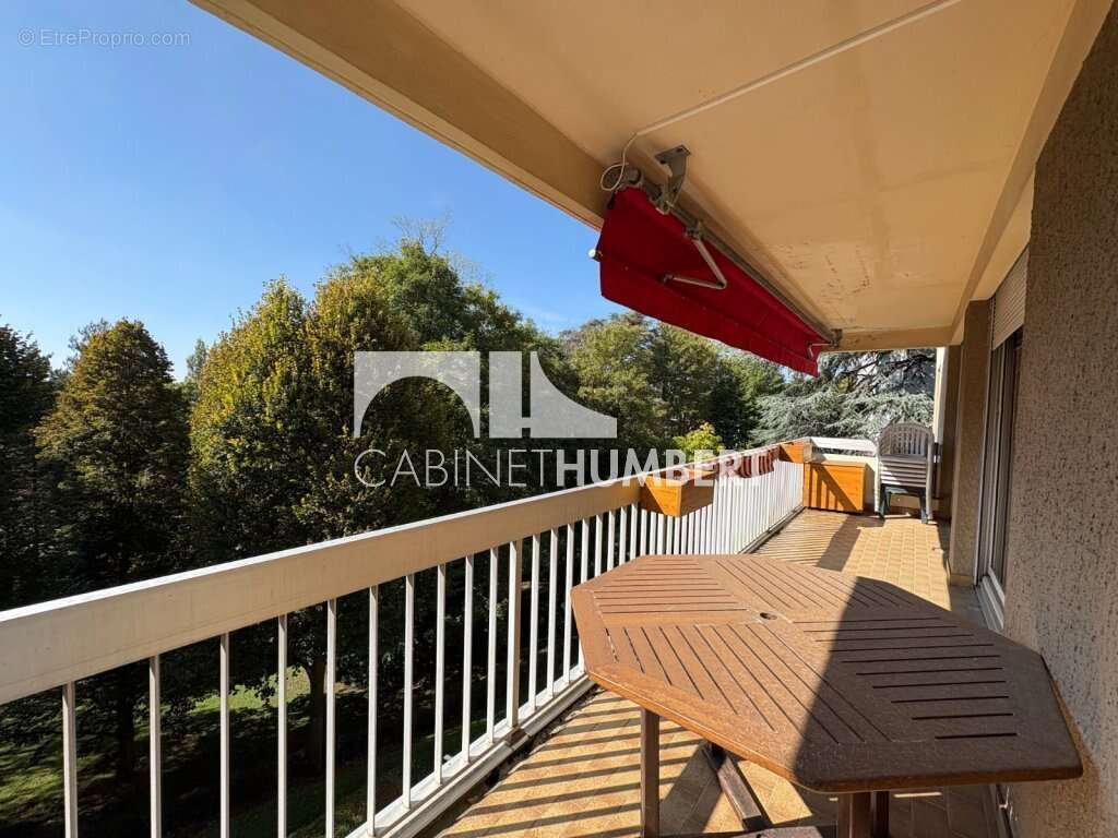 Appartement à SAINT-ETIENNE