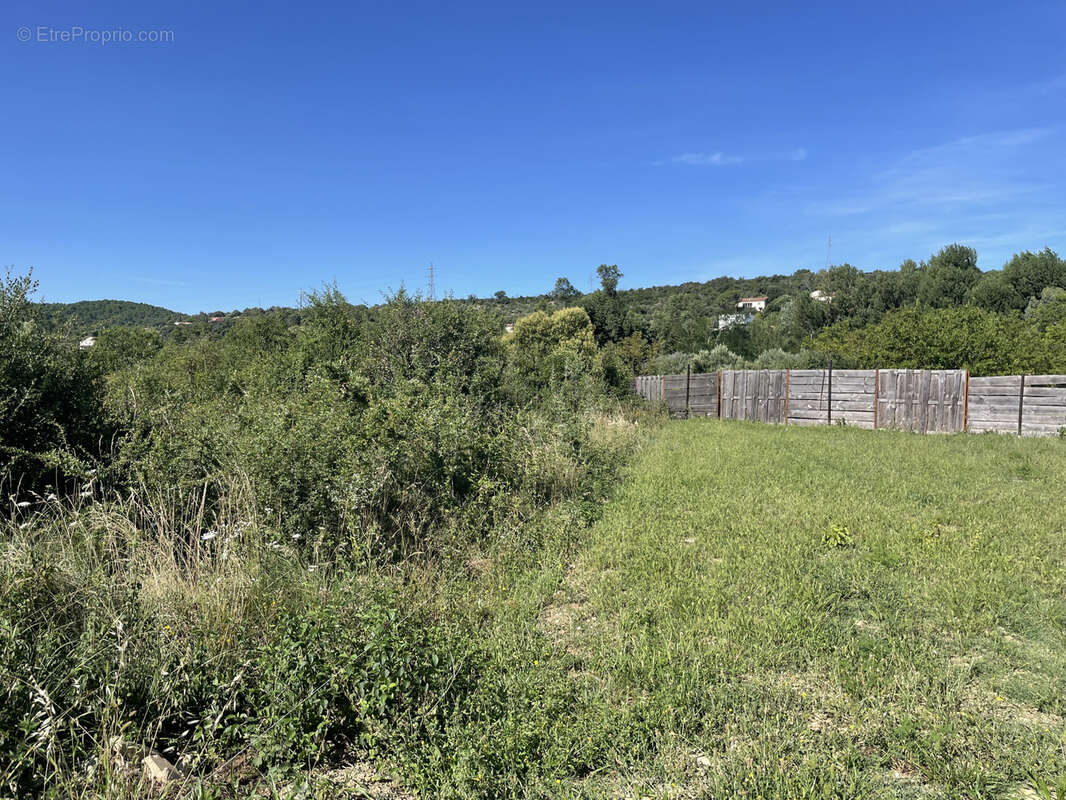 Terrain à SAINT-MARTIN-DE-VALGALGUES