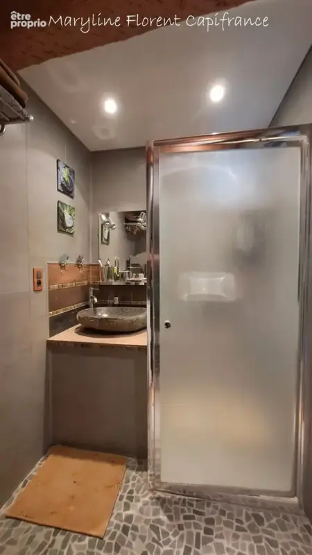 Maison T5 de 105 m² – Cour sans vis-à-vis, Véranda, Terrasse, Garage et dépendance - photo 17