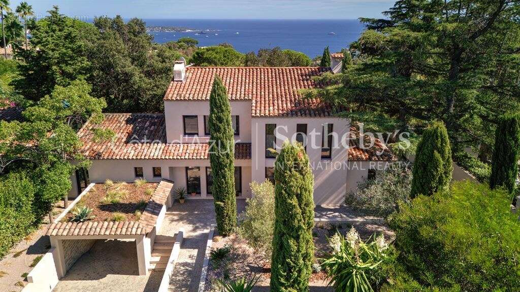 Maison à VALLAURIS