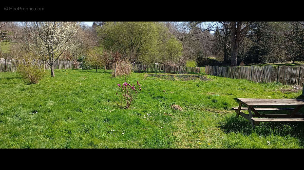 Maison à SAINT-PRIEST-SOUS-AIXE