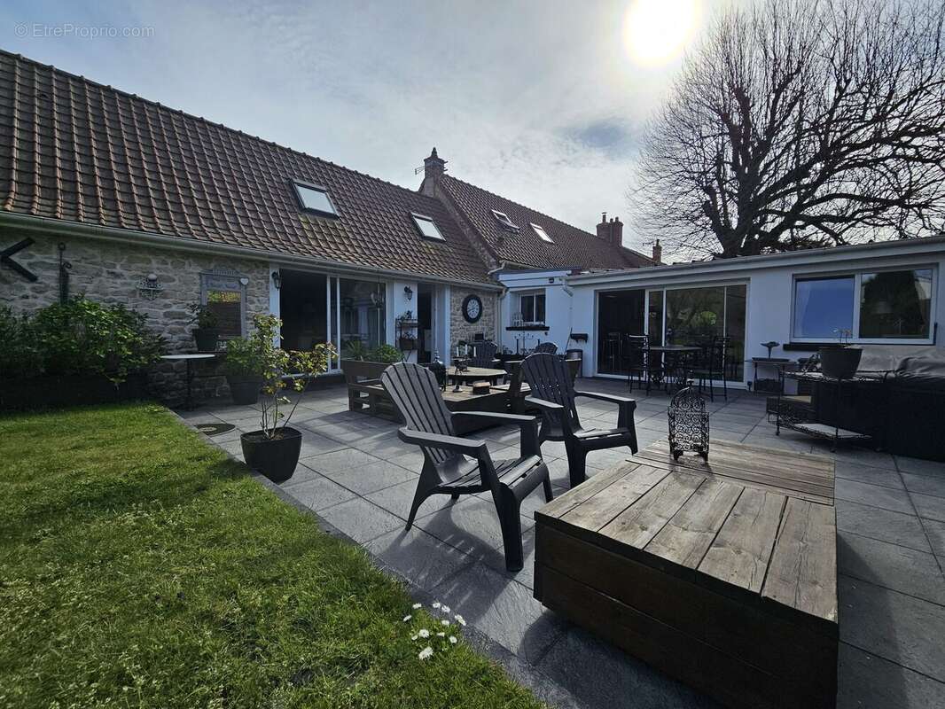 Maison à BEUVREQUEN