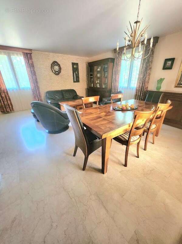 Maison 203 m² à Montagny  - photo 5