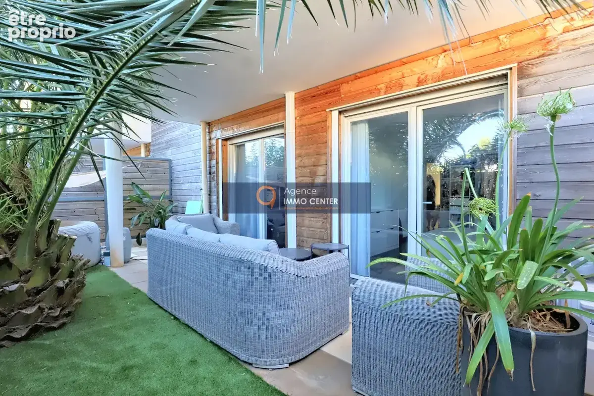 500 JD - CUERS - Pas Redon - Appartement T3 - RDJ - Terrasses - Garage double - photo 8