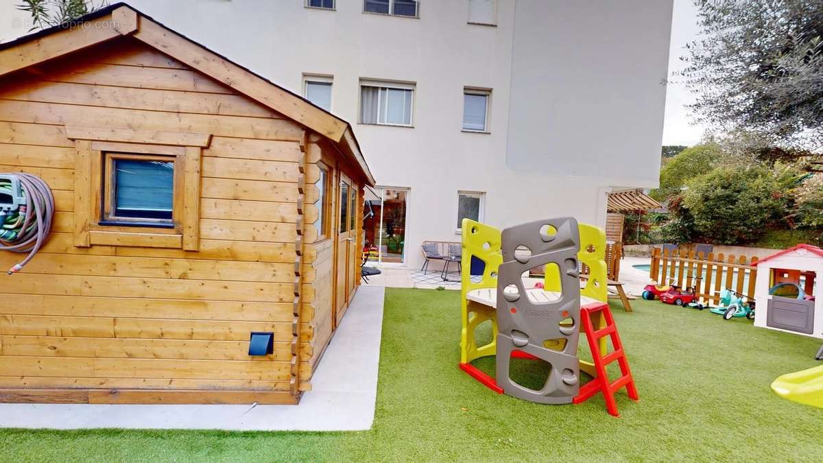 Appartement à LE CANNET