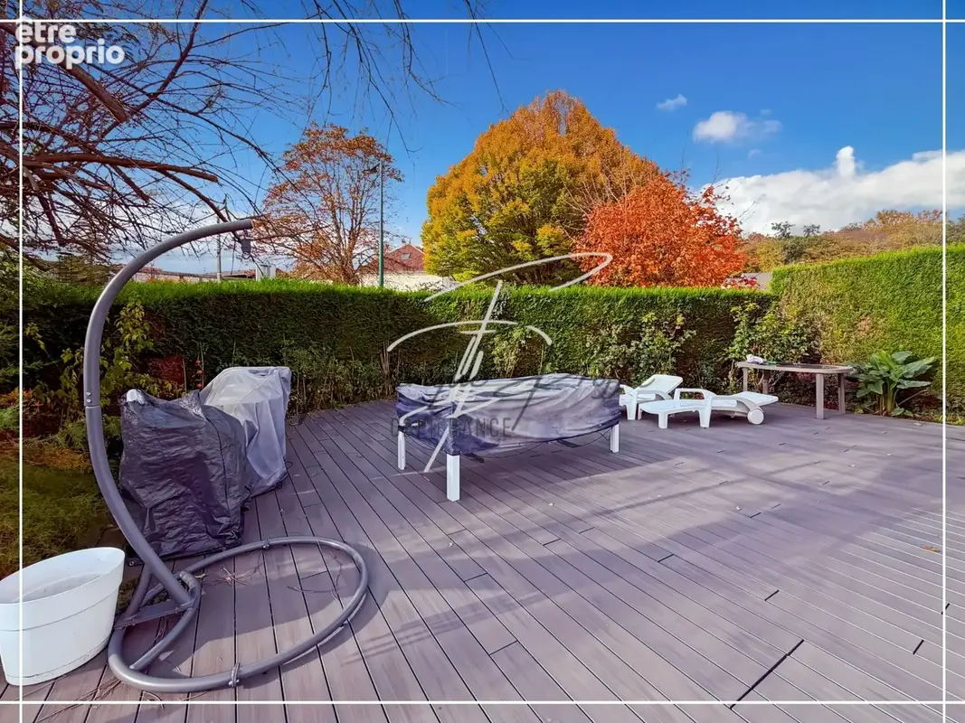  Maison familiale 5 chambres – Sous-sol total – Secteur calme - photo 2