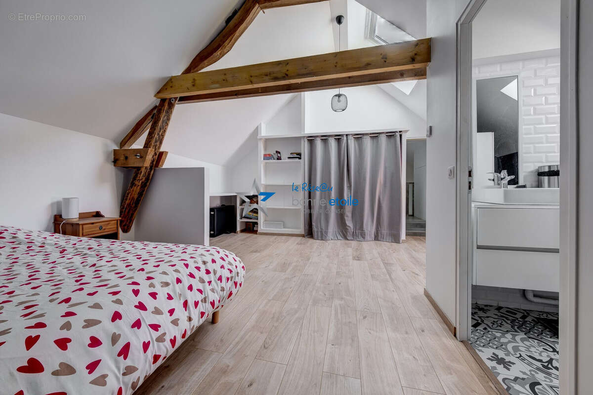 Maison à CESARVILLE-DOSSAINVILLE