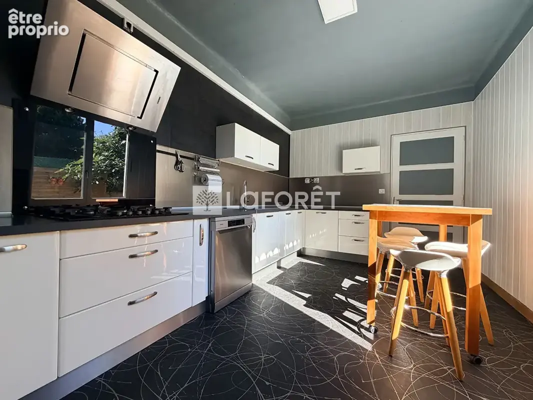 Maison centre ville - photo 2