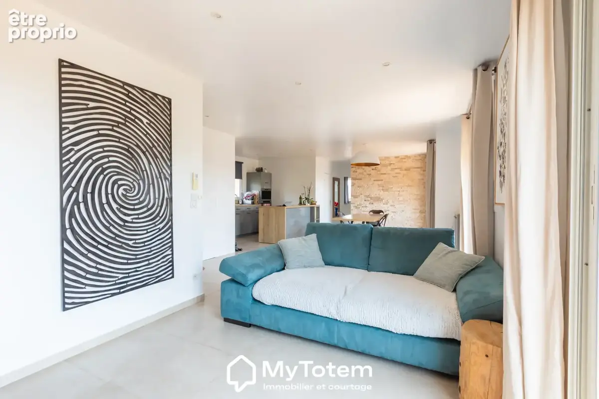 Photo Appartement à Saint-Laurent-Du-Var au prix de 370 000€